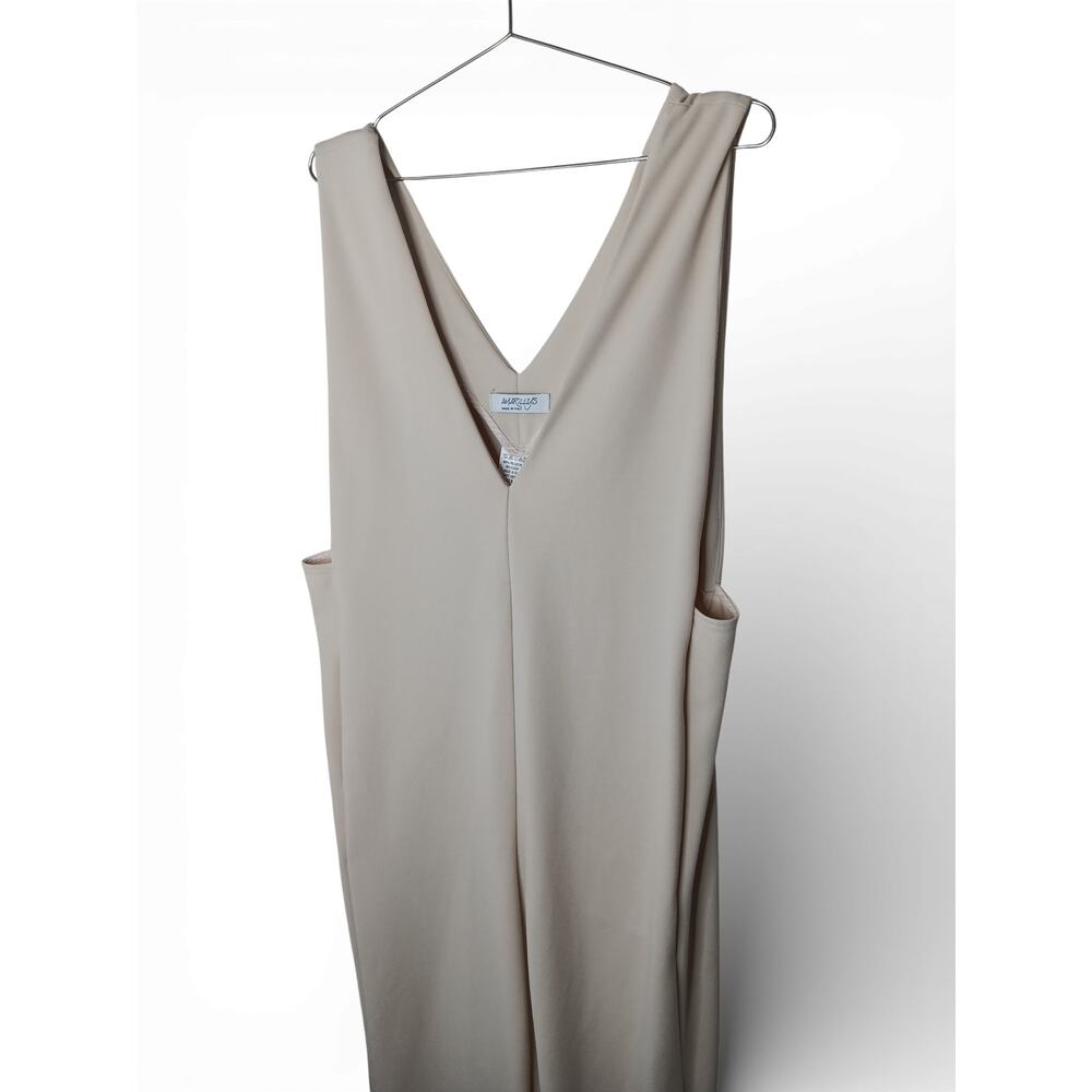 Amarilis Beige Wide Leg Jumpsuit Sleeveless V Neck Elegant Dressy Size M - Picture 7 of 14